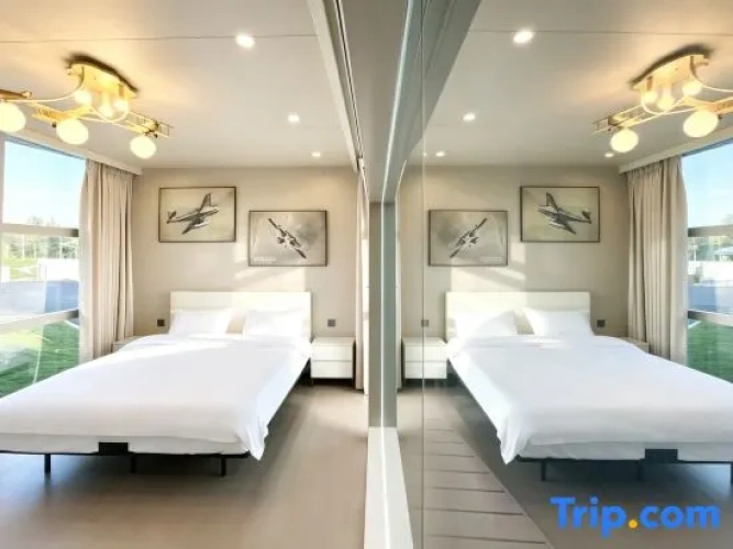 2 Bedrooms Suite