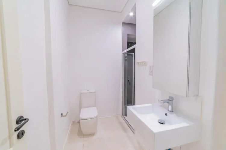 AF 1 - Modern 1BR duplex