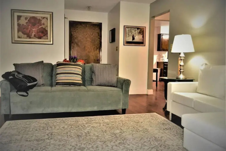 Arhaus 3