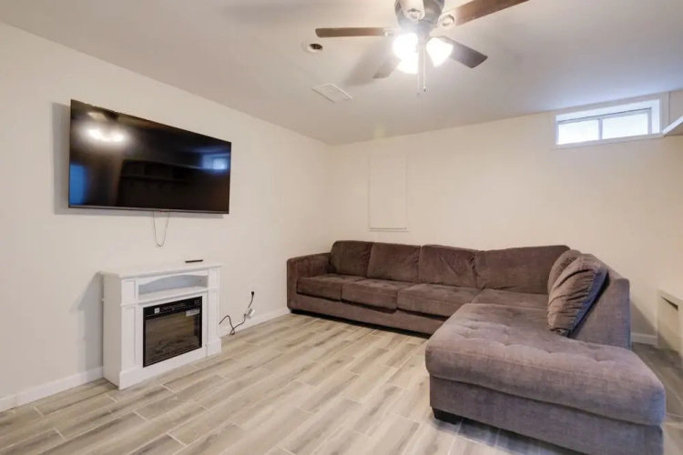 2 Mi to Umd: Apt w/ Free Parking in Silver Spring!
