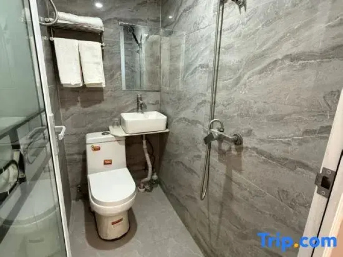 Zunyi Junling Hotel