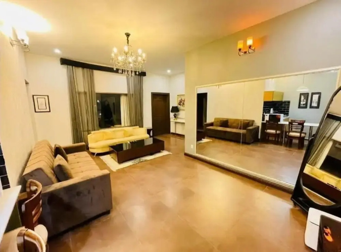 Swan Suites