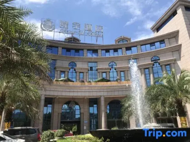 Long U Hotel