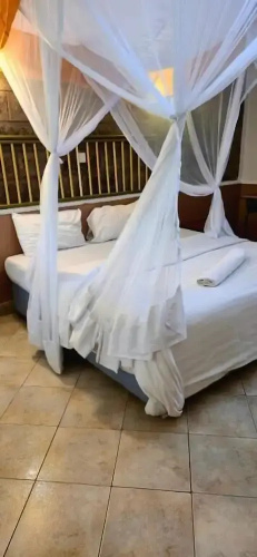 Trotters Hotel