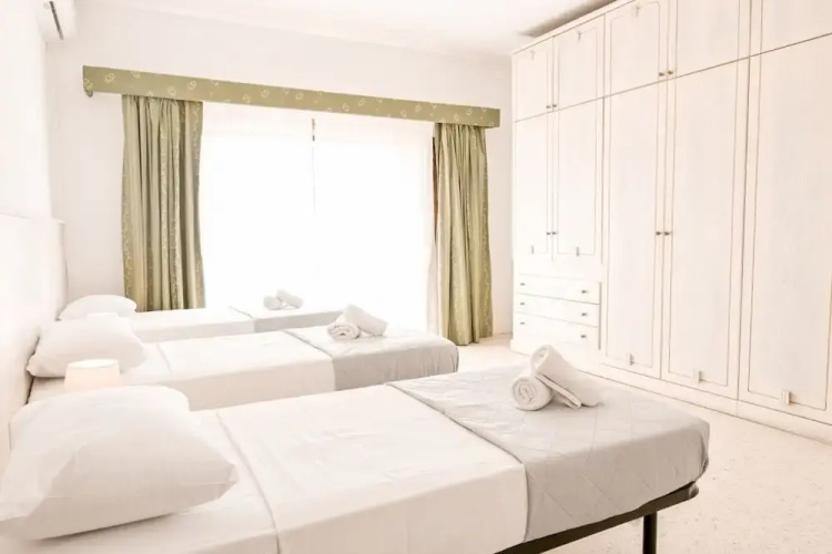 7 Mediterranea Villa