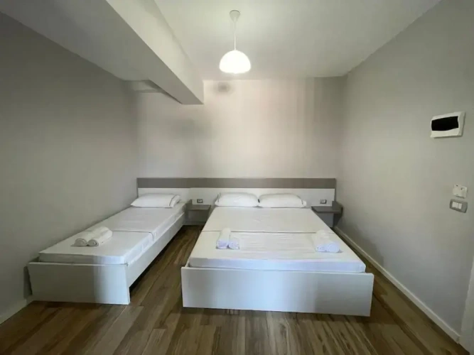 Standard Quadruple room with city view