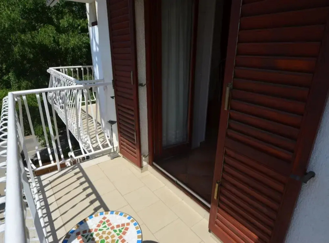 Spacious Rovinj Apartment With Balcony and Sea View