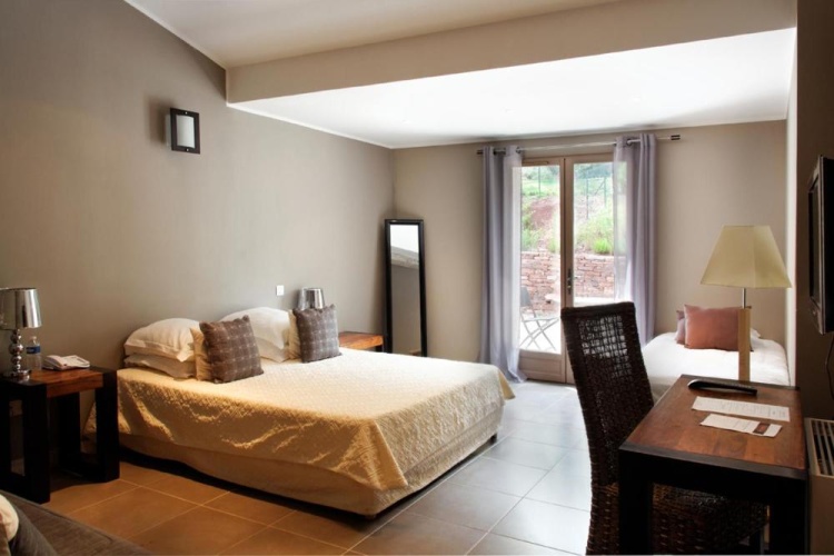 Suite with view