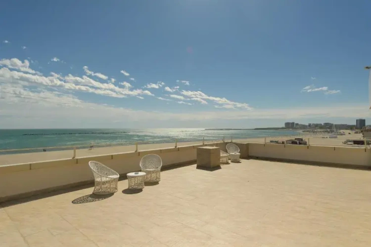 Standard Double room with balcony and with sea view