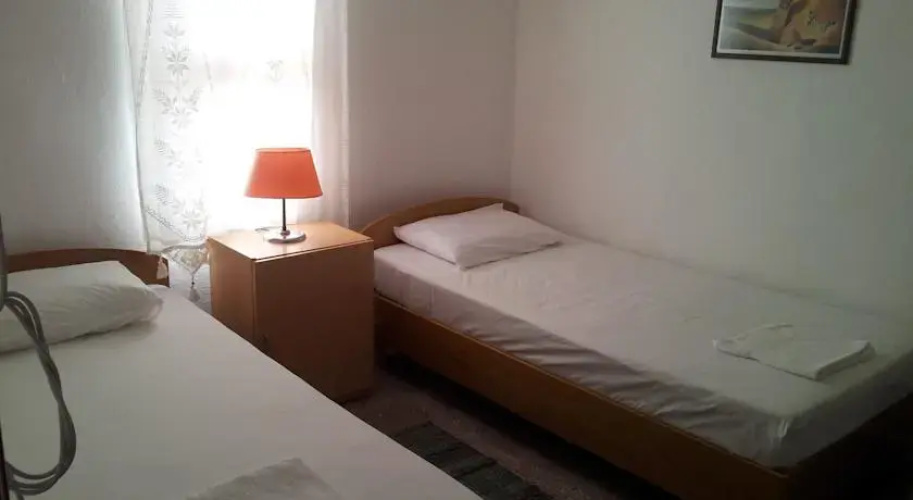 Bozcaada Pension Bag Evi