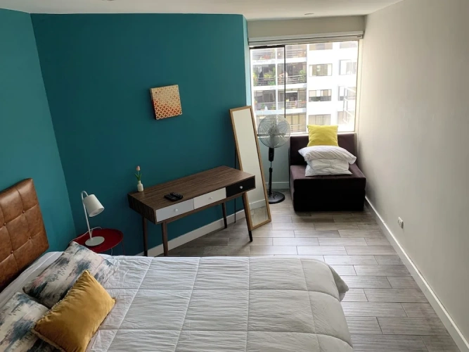 4 Bedrooms Business Apartment