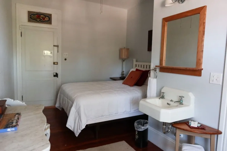 Standard Double Family room