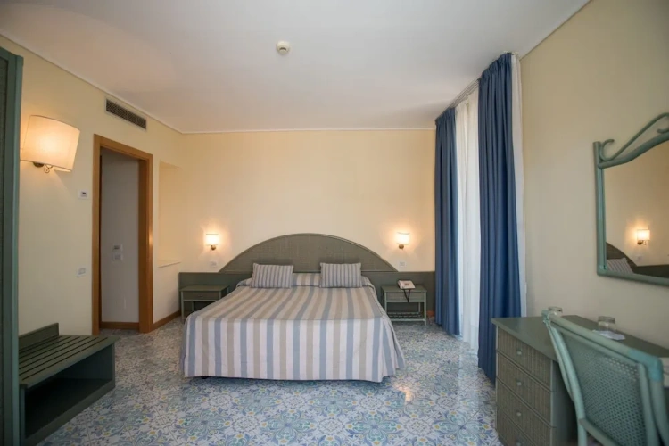 Superior Double room with balcony and with partial sea view