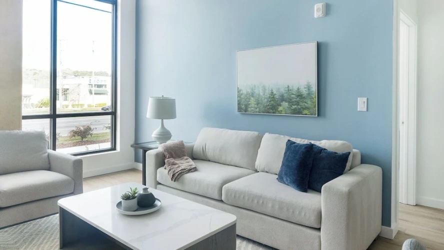 2 Bedrooms Apartment