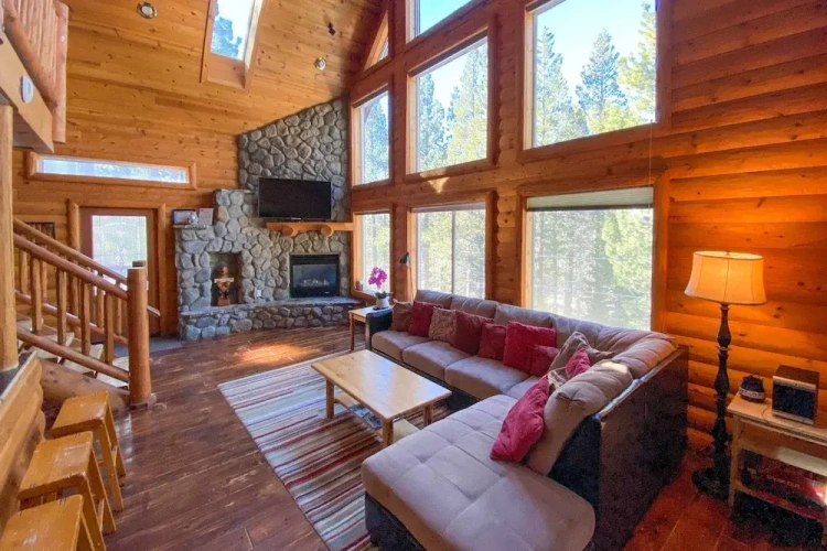 3 Bedrooms Cottage with balcony