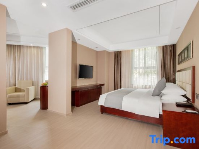 Deluxe Double Suite