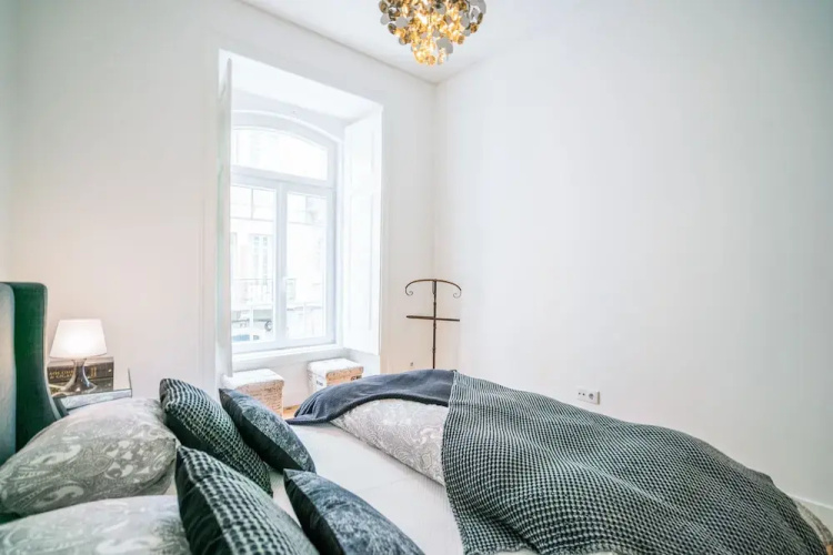Estrela Neoclassical Apt River View