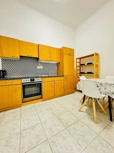 Affordable Apt Near Stadthalle