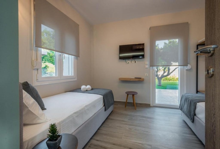 2 Bedrooms Cottage