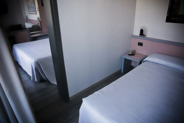 Standard Triple room with balcony
