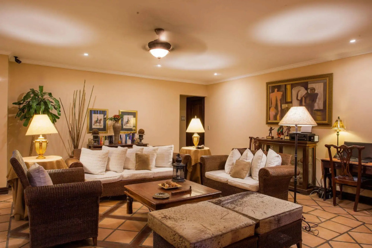 Los Robles Charming Colonial Boutique Hotel