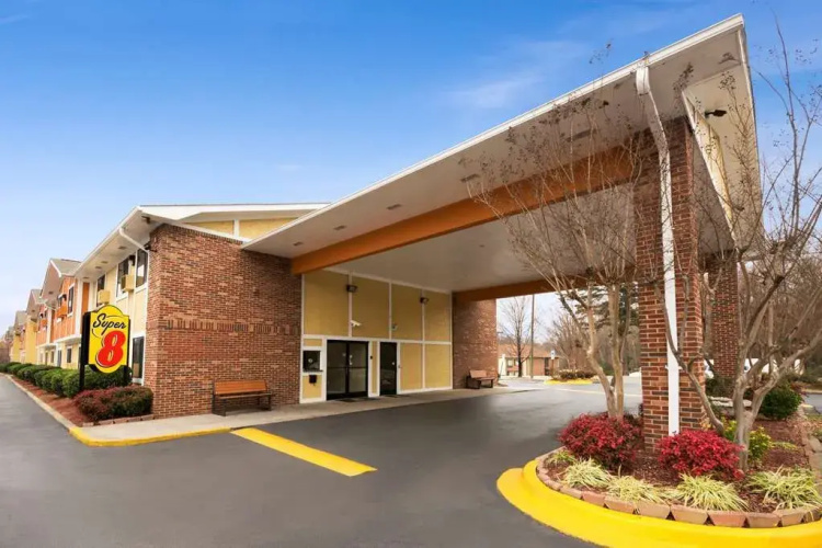 Super 8 Charlotte University - Concord, NC