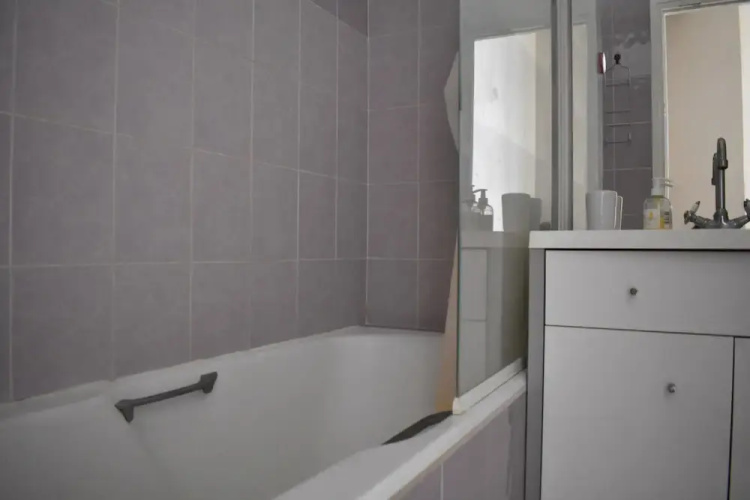 1 Bedroom Flat In Le Marais