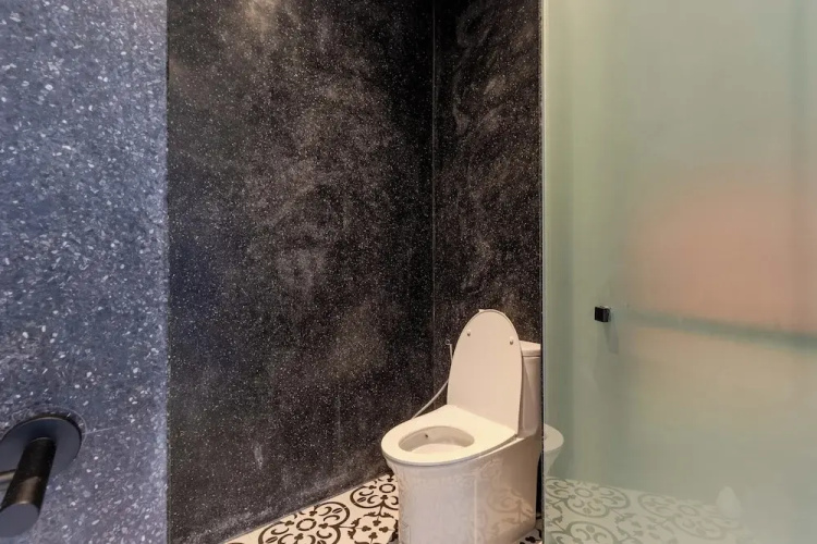 2BR with Pool and Full Kitchen V253