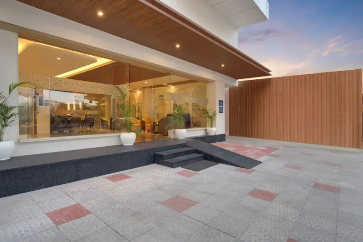 Keys Lite by Lemon Tree Hotels Krishna