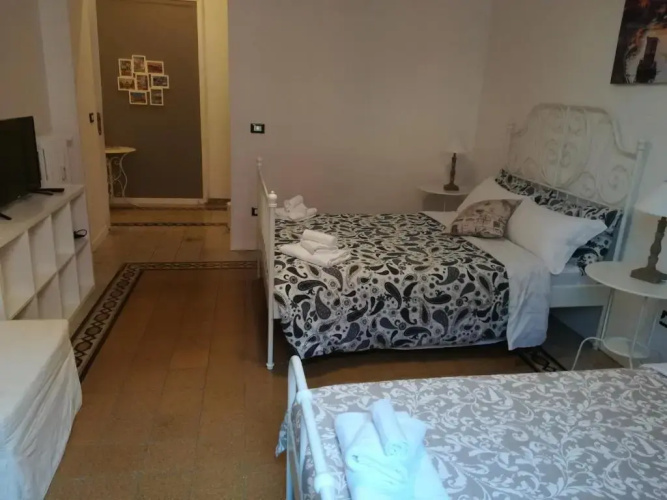 MiRhome Guest House
