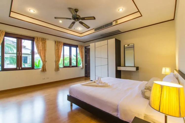 Wiki Villa - 4 Bedrooms 300sqm with Pool