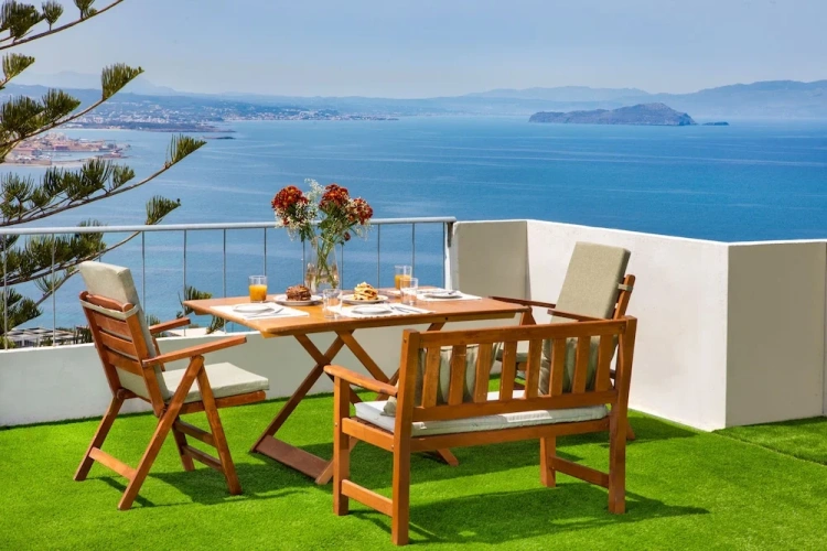 Apartment with balcony