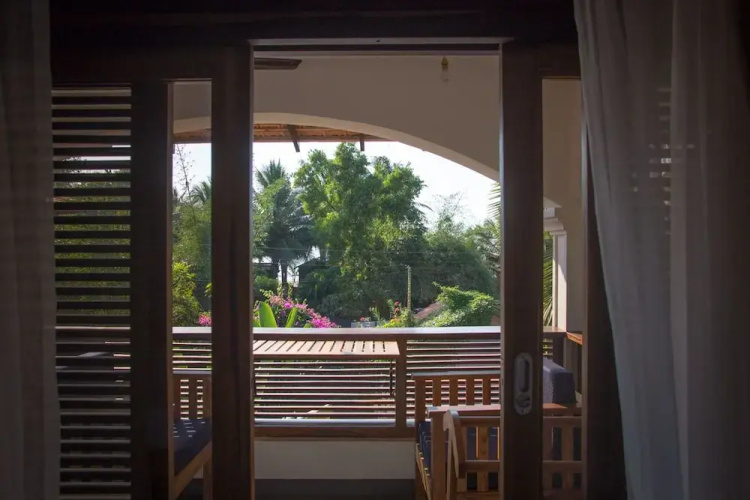 Dunhill Beach Resort