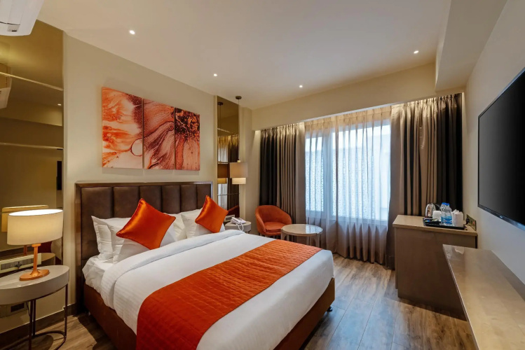 Hotel Saket 27
