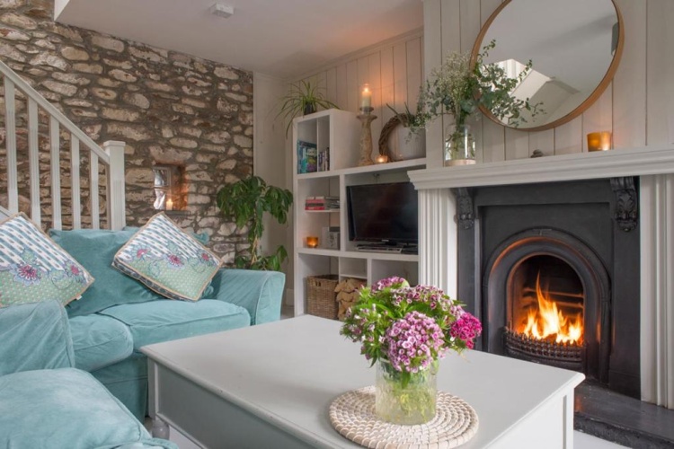 2 Bedrooms Cottage