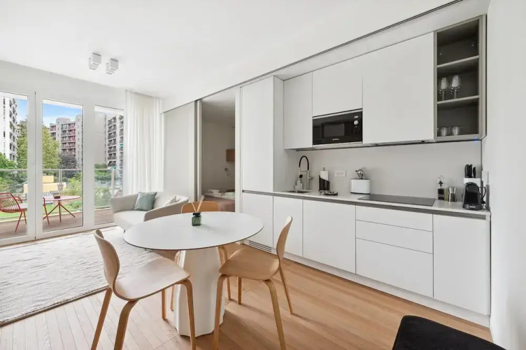 Limehome Milan via Stresa