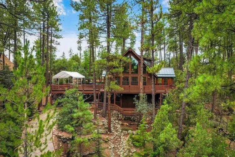 3 Bedrooms Cottage