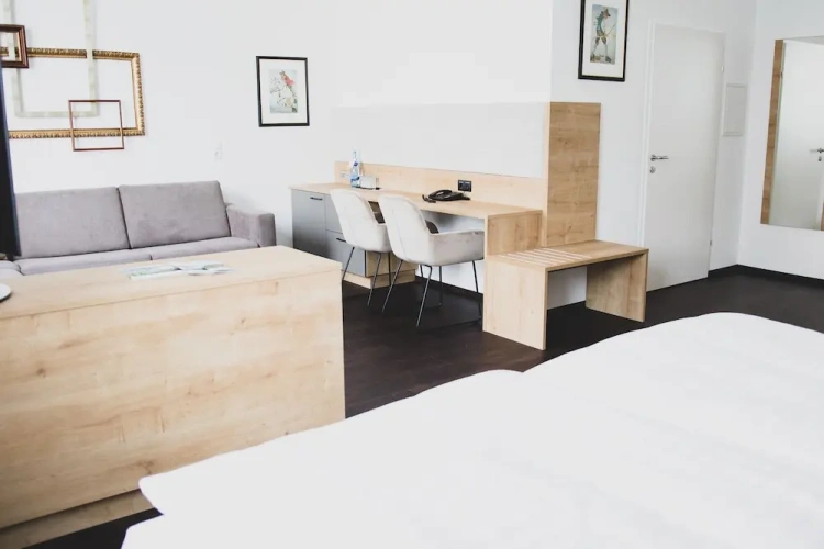 Deluxe Suite