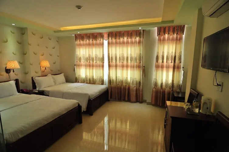 Red Rose Mallow Hotel