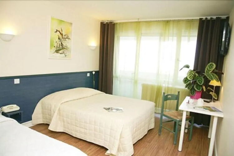 Le Chagny Hotel