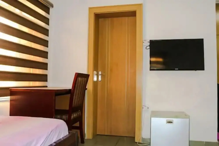 Westnite Apartment