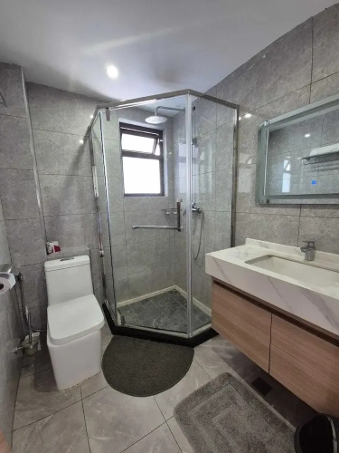 Lux suites 108 Riverside Apartments