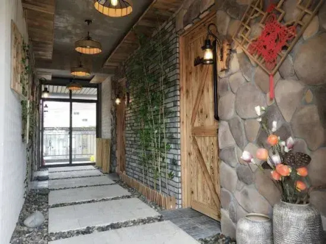 Pushe Guesthouse