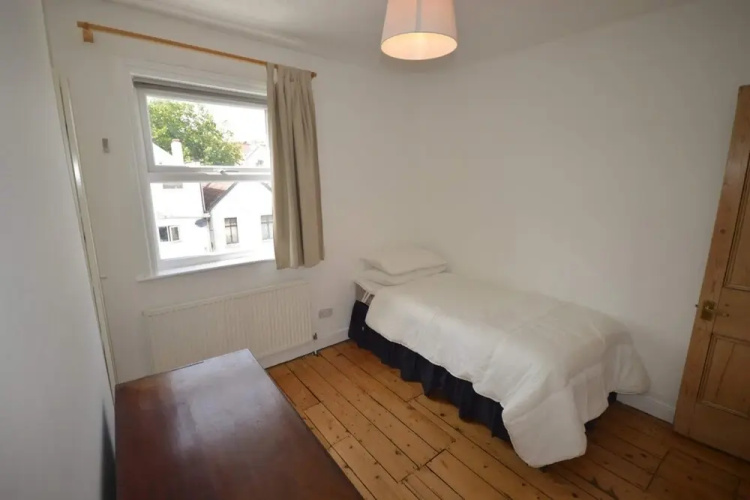 2 Bedroom Home in Gloucester Road