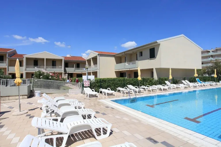 Villaggio Luna 1/2