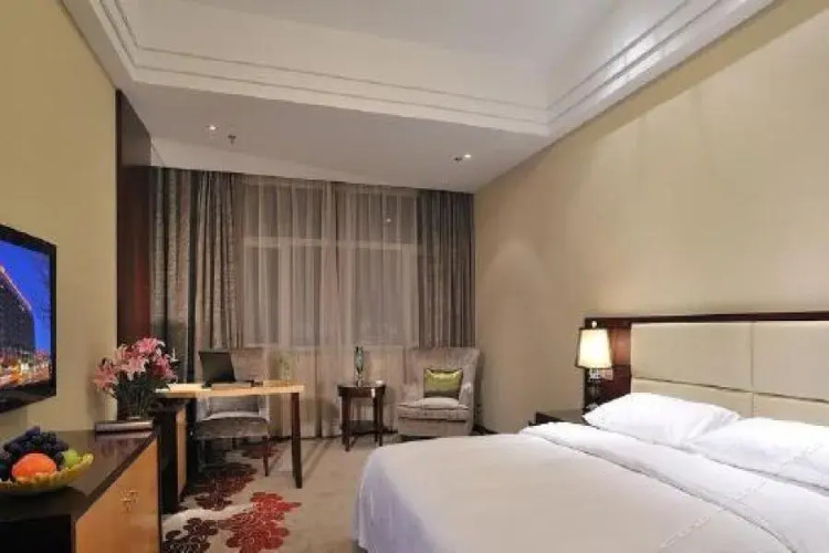 Chun Xue Four Seasons Hotel