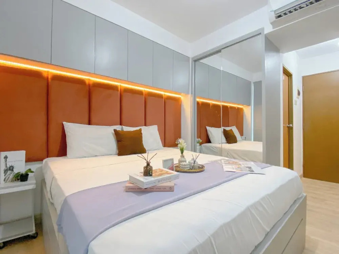Warm Studio At Tifolia Apartment