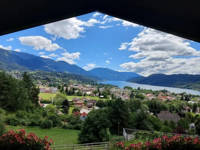 1 Bedroom Apartment with balcony and with lake view