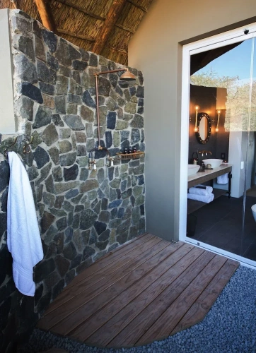 6 Bedrooms Luxury Cottage