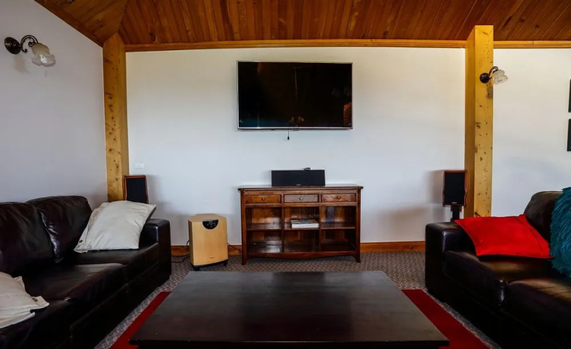 Waratah Lodge